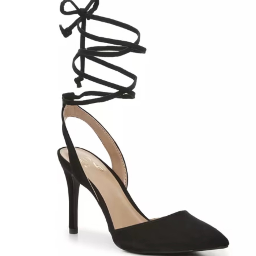 Elegant Black Lace-Up Heels